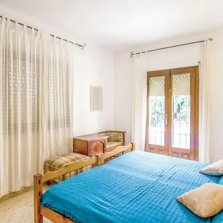 Gorgeous Home In Benissa With Kitchenette